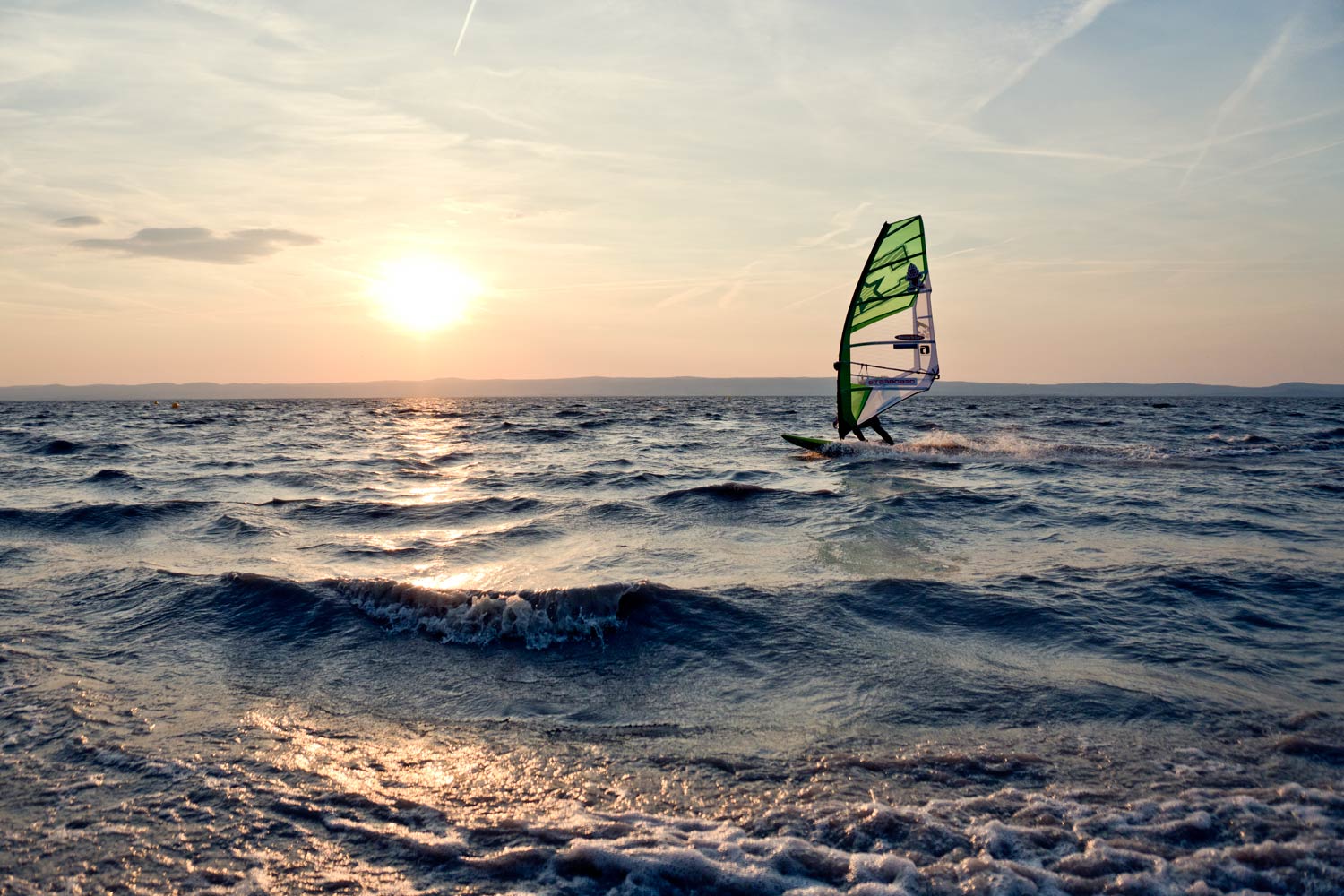 Gliding through the sunset in Podersdorf (Photo by Kerstin Reiger)
